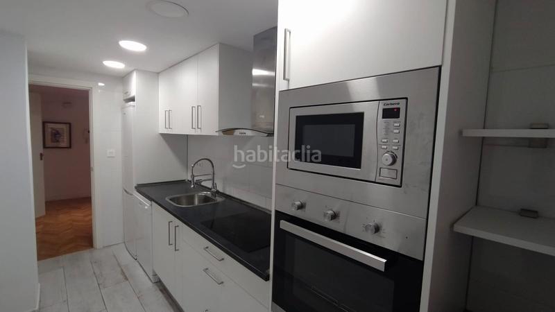 Foto 7a4aa995-f101-4e64-9595-4636856b3f0e. Alquiler piso calle cádiz, reformado calefacción incluida. en Zaragoza