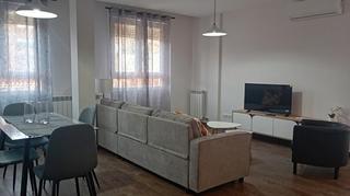 Location Appartement  Calle de pedro maría ric. Espectacular atico con terraza solo alquiler temporal