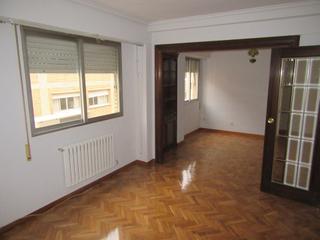 Rent Flat in Doctor Cerrada. Junto doctor cerrada y puerta del carmen