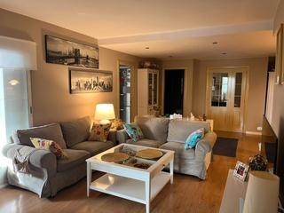 Rent Flat in Valdefierro. Junto gomez laguna urb. de lujo con garaje