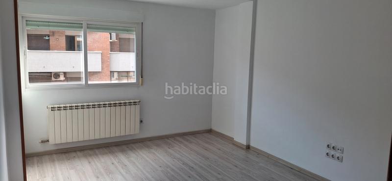 Foto 7a3b3287-55d5-4963-9395-0e3066850574. Alquiler piso avda san jose junto a cesareo alierta reformado en Zaragoza