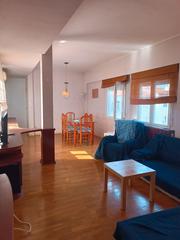 Pis a Paseo Constitución - Las Damas. Madre vedruna junto camino las torres