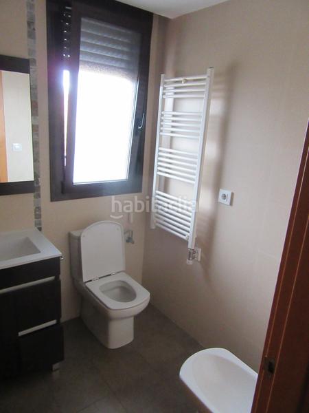 Foto 84fd963e-a156-46aa-9f11-a52f7747953b. Alquiler piso Miralbueno urb. con piscina garaje y trastero en Zaragoza