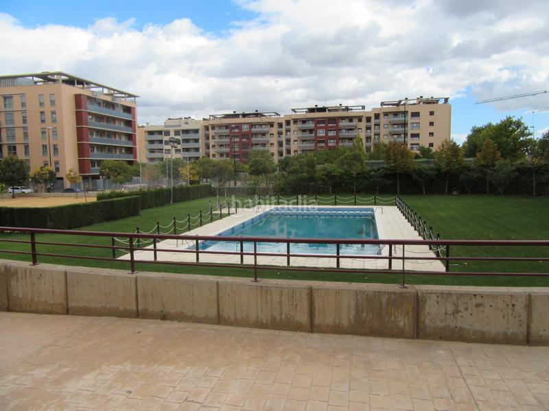 Foto b2f35600-a3ee-4df8-8cdd-6cc38450d7da. Lloguer pis amb calefacció aparcament piscina a Miralbueno Zaragoza