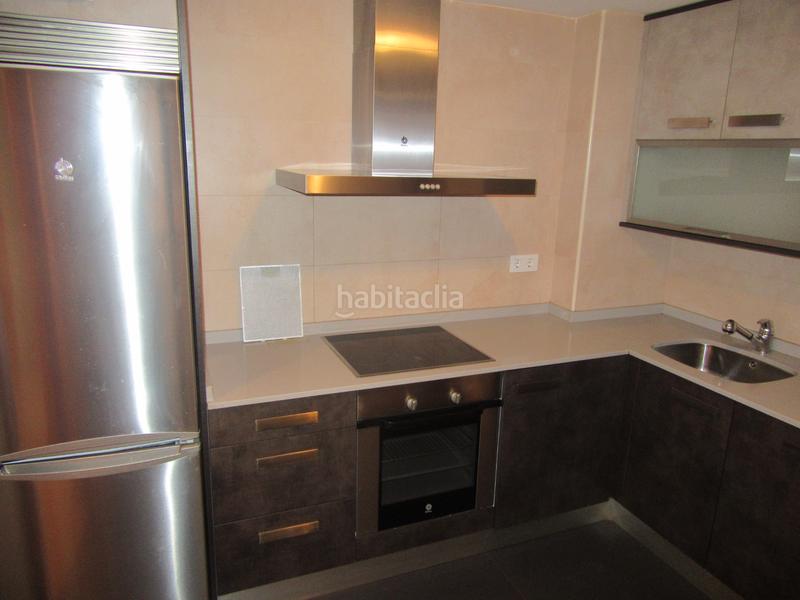 Foto eb14a7a6-88f4-4862-8987-44cb1c649359. Lloguer pis amb calefacció aparcament piscina a Miralbueno Zaragoza