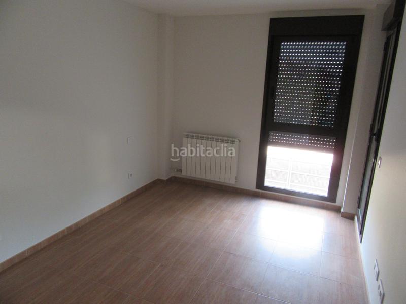 Foto b0c8974f-e86d-47cf-9c59-a25a20e1b95c. Miete etagenwohnung mit heizung parking pool in Miralbueno Zaragoza
