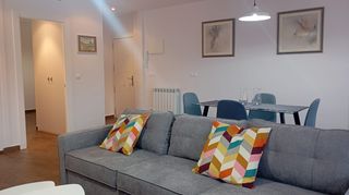 Rent Flat  Calle de pedro maría ric. Espectacular ático con terraza solo alquiler temporal