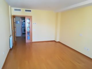 Location Appartement  Calle de los caminos del norte. Zona azucarera. piso seminuevo con plaza de garaje y trastero in