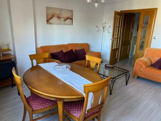 Rent Flat  Camino de las torrecillas. Urbanización con piscina, jardin, garaje y trastero