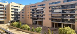 Flat  Calle del ibón de astún. Tu nuevo hogar en miralbueno con garaje y trastero