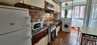 Location Appartement  Avenida de camilo alonso vega. Piso en alquiler de septiembre a junio – zona hospital / centro