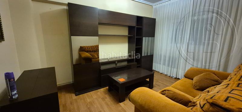 Foto bb6e8c1e-4336-45b8-a901-acf9a68f8990. Rent flat with heating in Los Castros Santander