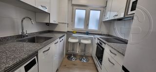 Miete Etagenwohnung  Calle profesor jiménez díaz. Piso reformado con ascensor en zona san fernando