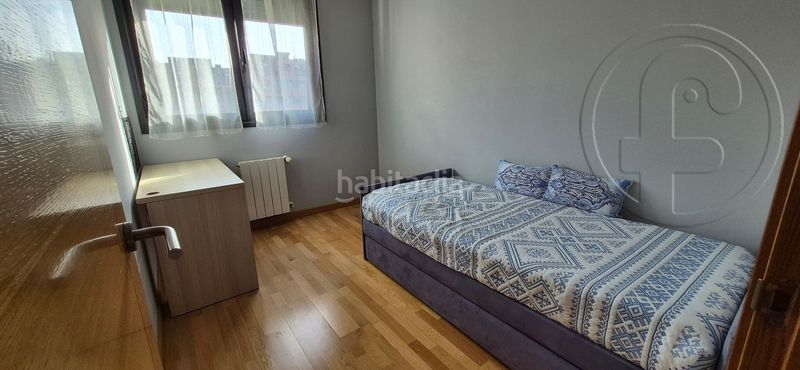 Foto e25456d5-047e-42b6-a5dd-72b49262a2ef. Alquiler piso alquiler luminoso al sur con garaje incluido en Santander