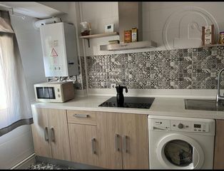 Etagenwohnung in Paseo Canalejas 14A