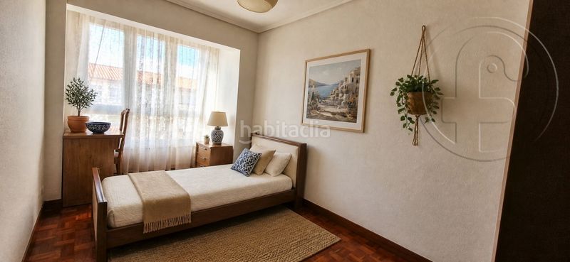 Foto dbc43368-2e51-497d-9a51-3322f2146e86. Pis amb calefacció a Los Castros Santander