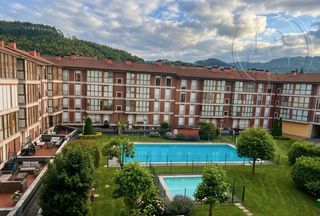 Flat in Calle la merced 23. Vivienda de 2 dormitorios con piscina y orientación sur