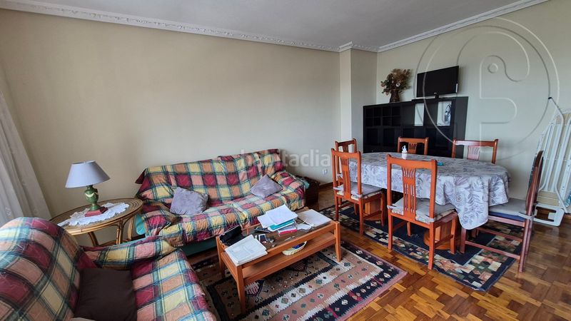 Foto b4c0ed7e-b3ae-472a-a0dc-e4470da957b2. Rent flat with heating in Los Castros Santander