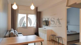 Location Appartement  Calle cervello. Piso en alquiler en drassanes con balcn y amueblado