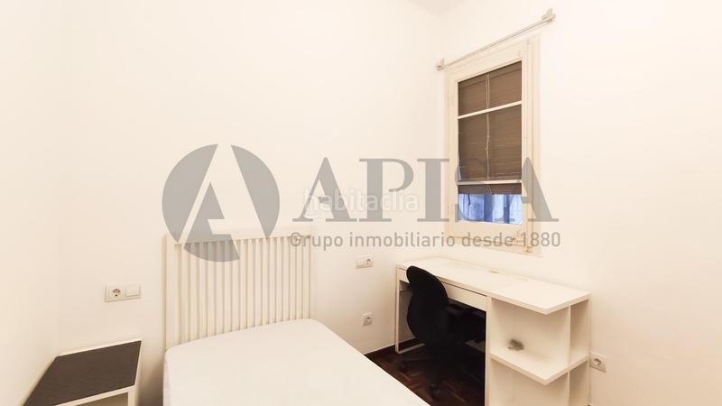 Foto 27925631-d1d5-4df0-94dd-a2e84dc822ce. Alquiler piso  de 4 habitaciones todo reformado ideal para compartir en Barcelona