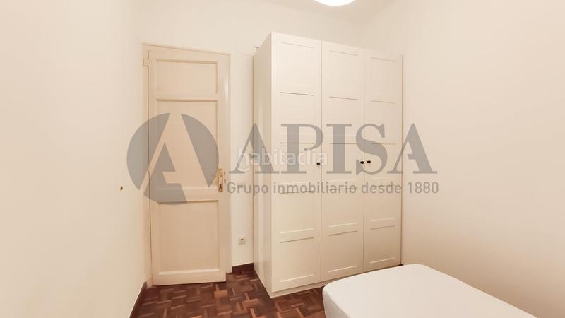 Foto 5ec0f143-cd2c-4196-9a0b-11068b51cd6c. Alquiler piso  de 4 habitaciones todo reformado ideal para compartir en Barcelona