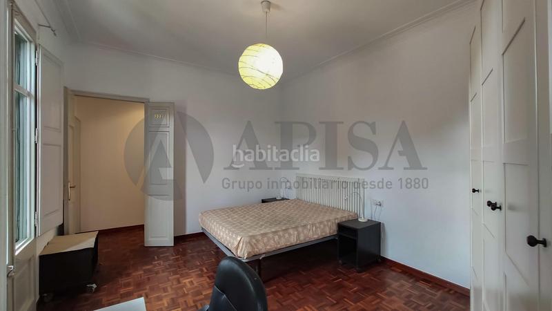Foto b199af94-9e89-4fa2-971c-ecc45147b331. Alquiler piso  de 4 habitaciones todo reformado ideal para compartir en Barcelona