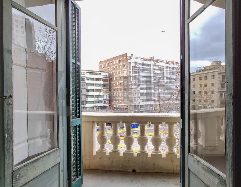 Foto b2d7d1f8-6b67-4b55-aa2b-6fed3d32e2b0. Alquiler piso  de 4 habitaciones todo reformado ideal para compartir en Barcelona