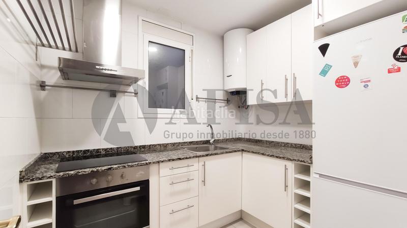 Foto cf5b78ce-c188-4907-a2ea-b4323f007322. Alquiler piso  de 4 habitaciones todo reformado ideal para compartir en Barcelona