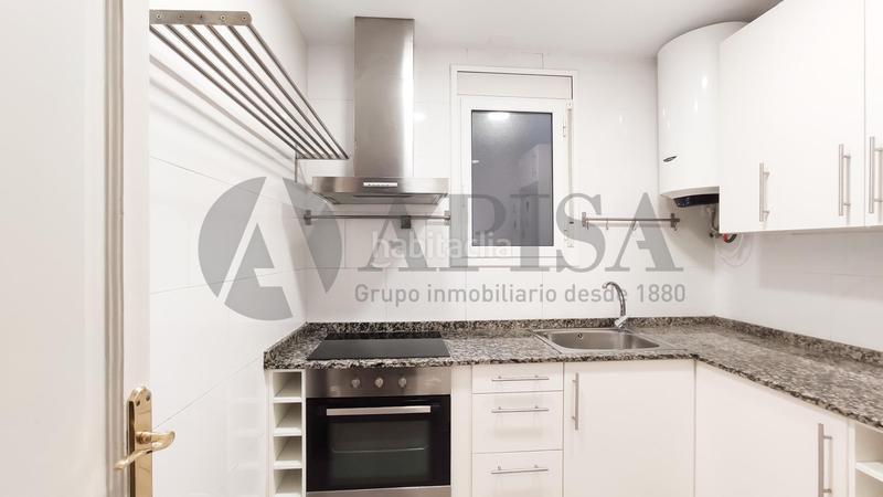 Foto d2bf8229-43b6-4cc0-b391-e50e2bb6038a. Alquiler piso  de 4 habitaciones todo reformado ideal para compartir en Barcelona