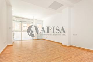 Lloguer Planta baixa  Avenida granvía. Piso reformado tipo loft en ciudad judicial