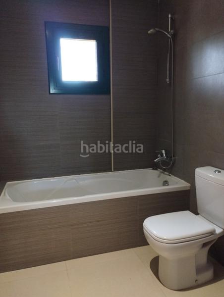 Foto 727f2d58-510f-4b8a-8df9-022bc9818df9. Lloguer xalet amb aparcament piscina a Vilanova del Vallès