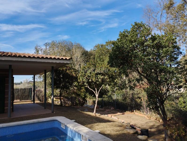 Foto 15aeb0fc-a6b1-47c6-a404-3dec4c01da41. Location chalet avec parking piscine dans Vilanova del Vallès