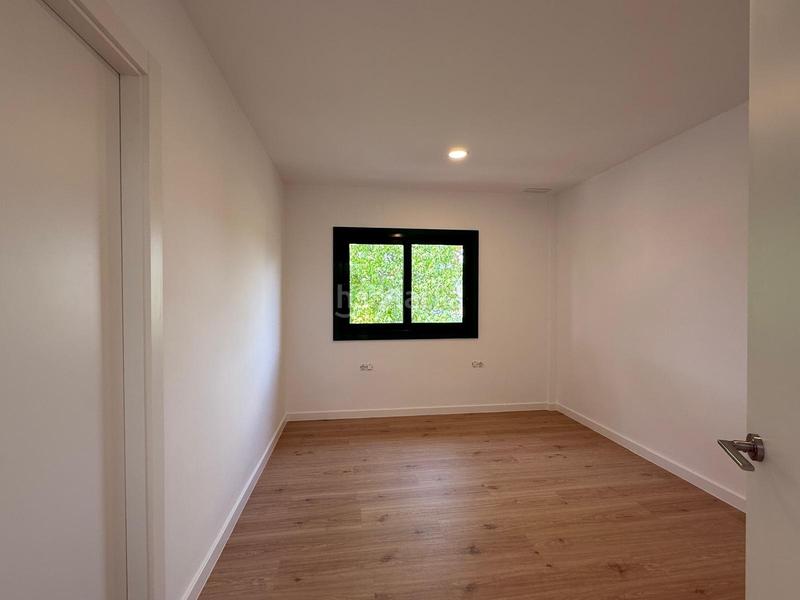 Foto 1ded1a76-8576-4489-8695-4f8be1ee04d1. Location chalet avec parking piscine dans Vilanova del Vallès