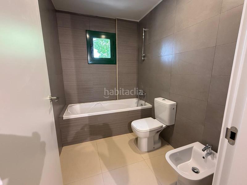 Foto 39d1c226-7a4f-4bcc-9e6e-b8539c5c560d. Location chalet avec parking piscine dans Vilanova del Vallès