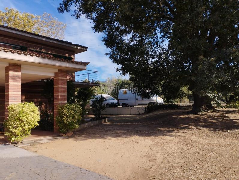 Foto 4b588612-d45e-4e5c-b8d1-f268d83d73a1. Location chalet avec parking piscine dans Vilanova del Vallès