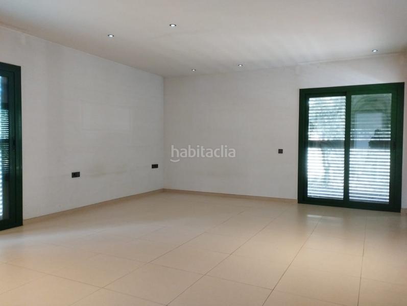 Foto 70f5f095-581c-4a09-81b8-f6bb7e301262. Location chalet avec parking piscine dans Vilanova del Vallès