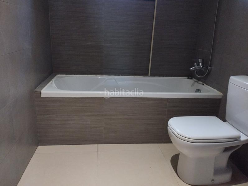 Foto deb49163-e345-48a2-a7e5-db1fc64b2afd. Location chalet avec parking piscine dans Vilanova del Vallès