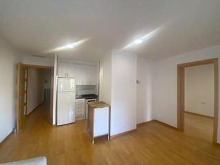 Miete Etagenwohnung  Casanova. Piso de 3 habitaciones al lado del clínic