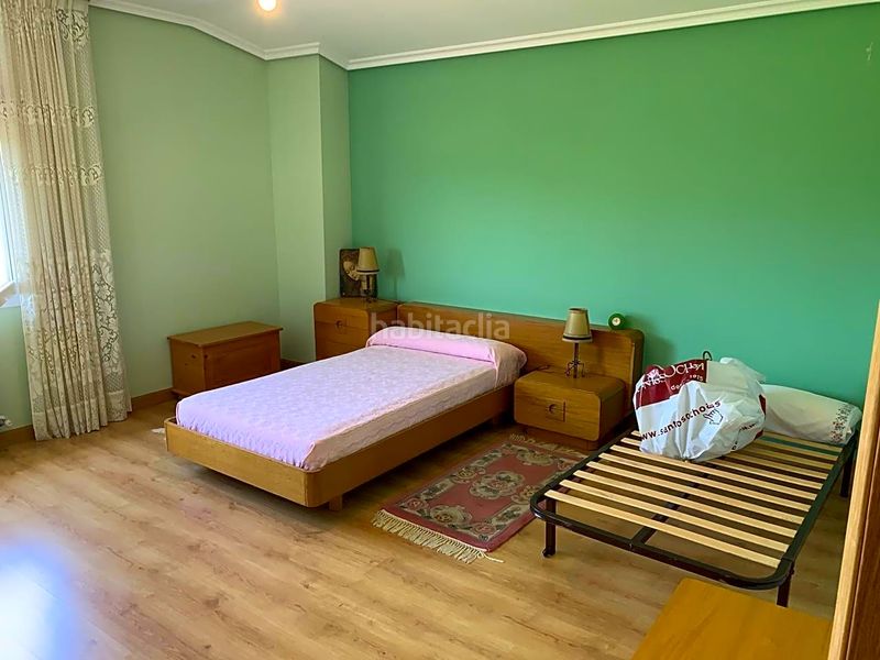 Foto 440a1043-2b79-419f-b8f4-7b1d133e4c36. Casa amb calefacció aparcament a Avenida Madrid Logroño