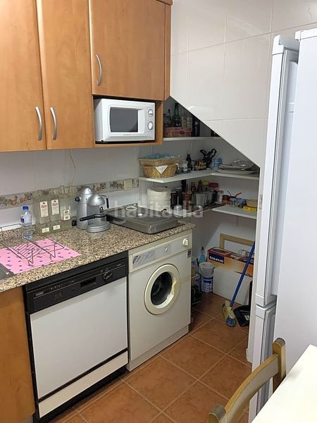 Foto 81e85966-3f4d-45a5-aeed-e4a6a87f5974. Casa amb calefacció aparcament a Avenida Madrid Logroño