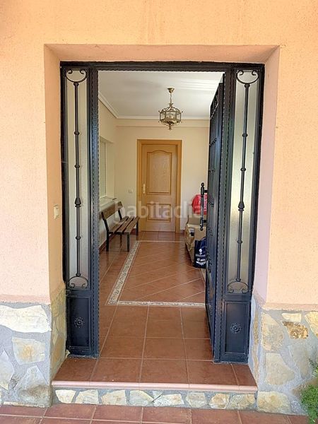 Foto 942ff7b4-4f9b-4c62-96a3-04c3d78710c0. Casa amb calefacció aparcament a Avenida Madrid Logroño