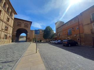 Casa a Calle mayor 9. Daroca, en calle mayor 9, en la entrada de la población, antigua