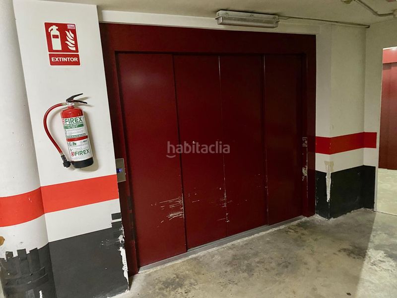 Foto ecad9cbf-7f88-45a4-a2d2-0f7c67db0156. Parking coche en San Pablo Zaragoza