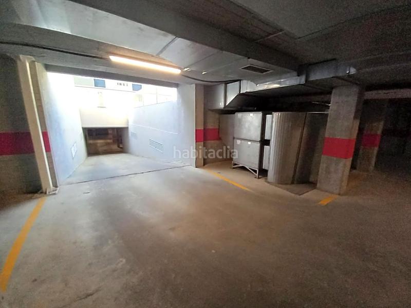 Foto 1a1f65c9-2d24-4df1-b460-dadba6e9a7bb. Autoparkplatz in cantando bajo la lluvia 46 in Valdespartera Zaragoza