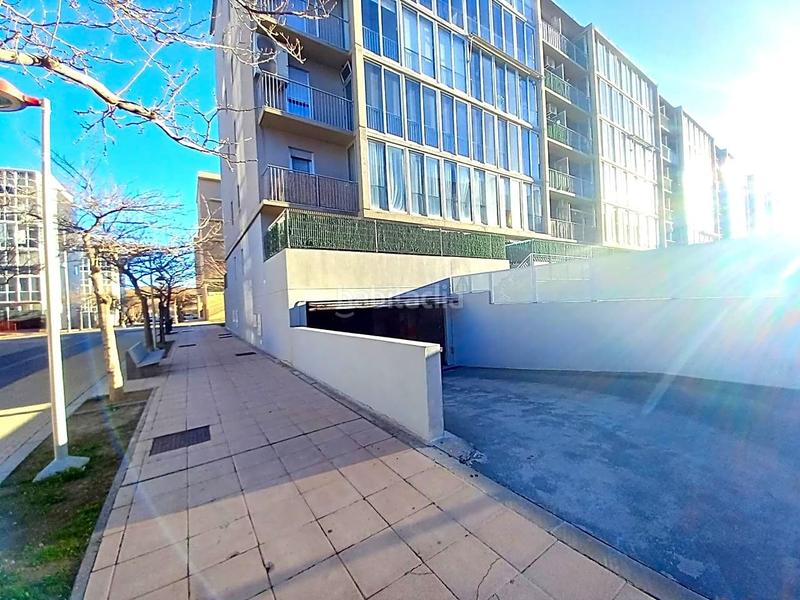 Foto 679558fd-5290-4bd1-80e3-413cb3ae3f13. Autoparkplatz in cantando bajo la lluvia 46 in Valdespartera Zaragoza