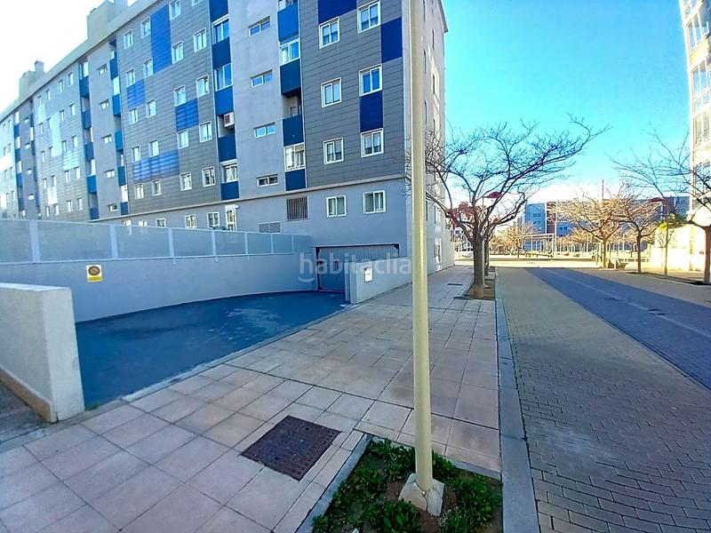 Foto 83120dc9-f33c-4bcb-9f93-b6aaa0f43c76. Autoparkplatz in cantando bajo la lluvia 46 in Valdespartera Zaragoza