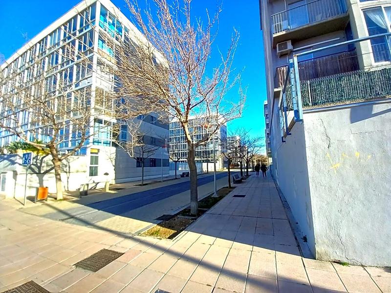 Foto ec69f181-62ae-4dbc-8654-4add18bd5fb8. Autoparkplatz in cantando bajo la lluvia 46 in Valdespartera Zaragoza