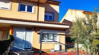 Casa  Llano. Chalet calle del llano, fresno del camino en león