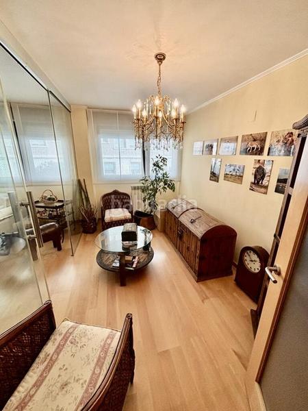 Foto 2c541104-c179-4691-85e8-610d61292054. Dúplex amb calefacció aparcament a Ruiseñores Zaragoza