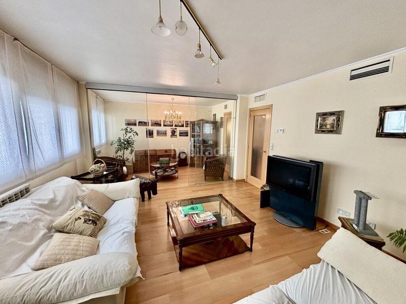 Foto b10633b9-b4ff-4955-853a-5f439b5c3162. Dúplex amb calefacció aparcament a Ruiseñores Zaragoza